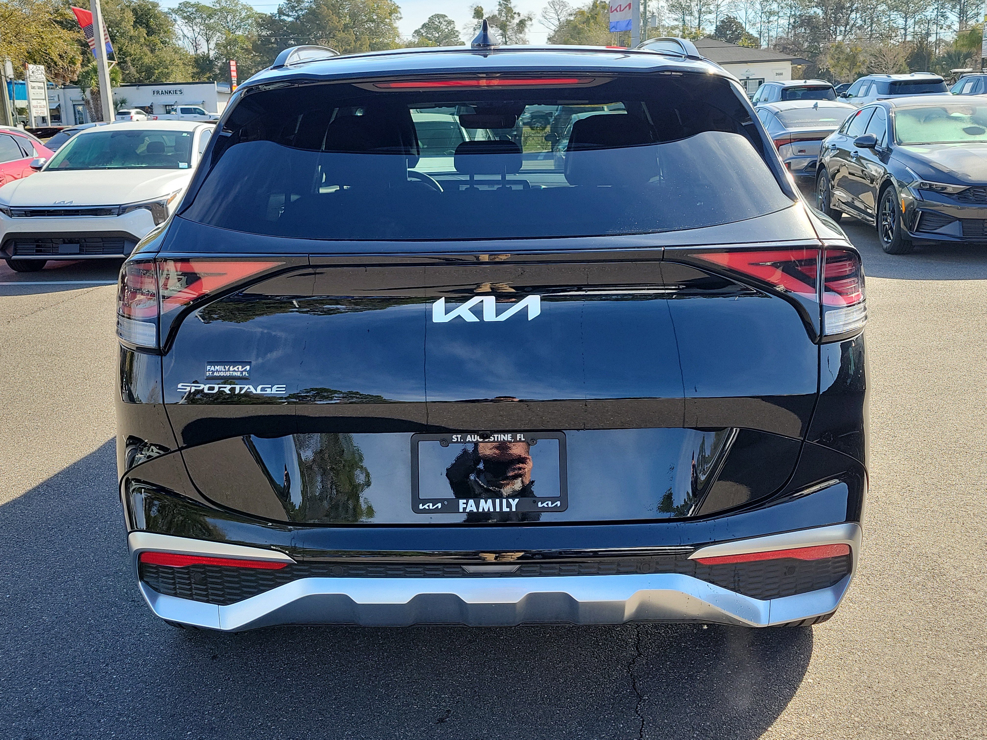 Certified 2025 Kia Sportage SX image 5