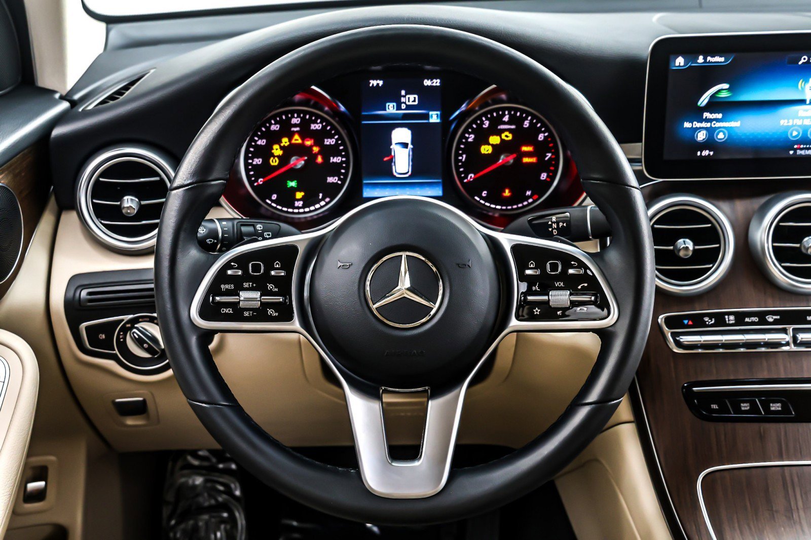 Used 2022 Mercedes-Benz GLC 300 image 18