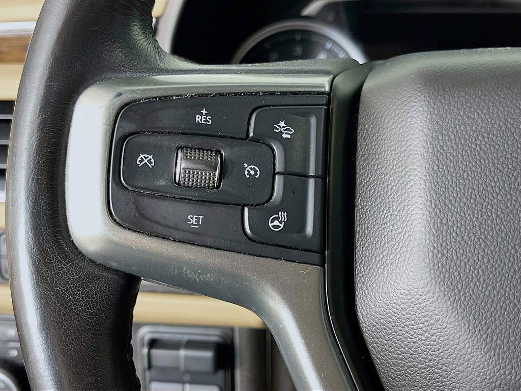 Used 2021 Chevrolet Tahoe Premier w/ Premium Package image 15