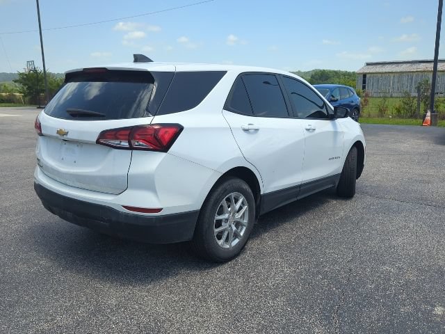 Used 2023 Chevrolet Equinox LS w/ LS Convenience Package FWD image 14
