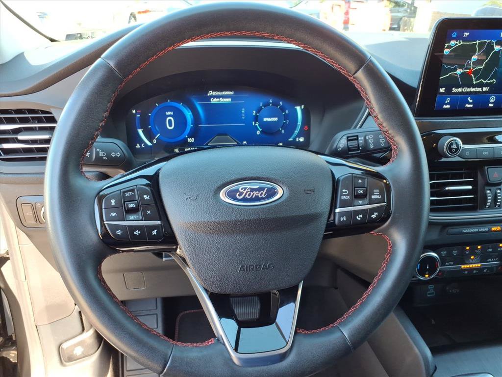 Used 2022 Ford Escape SEL w/ SEL Stealth AWD Package image 15