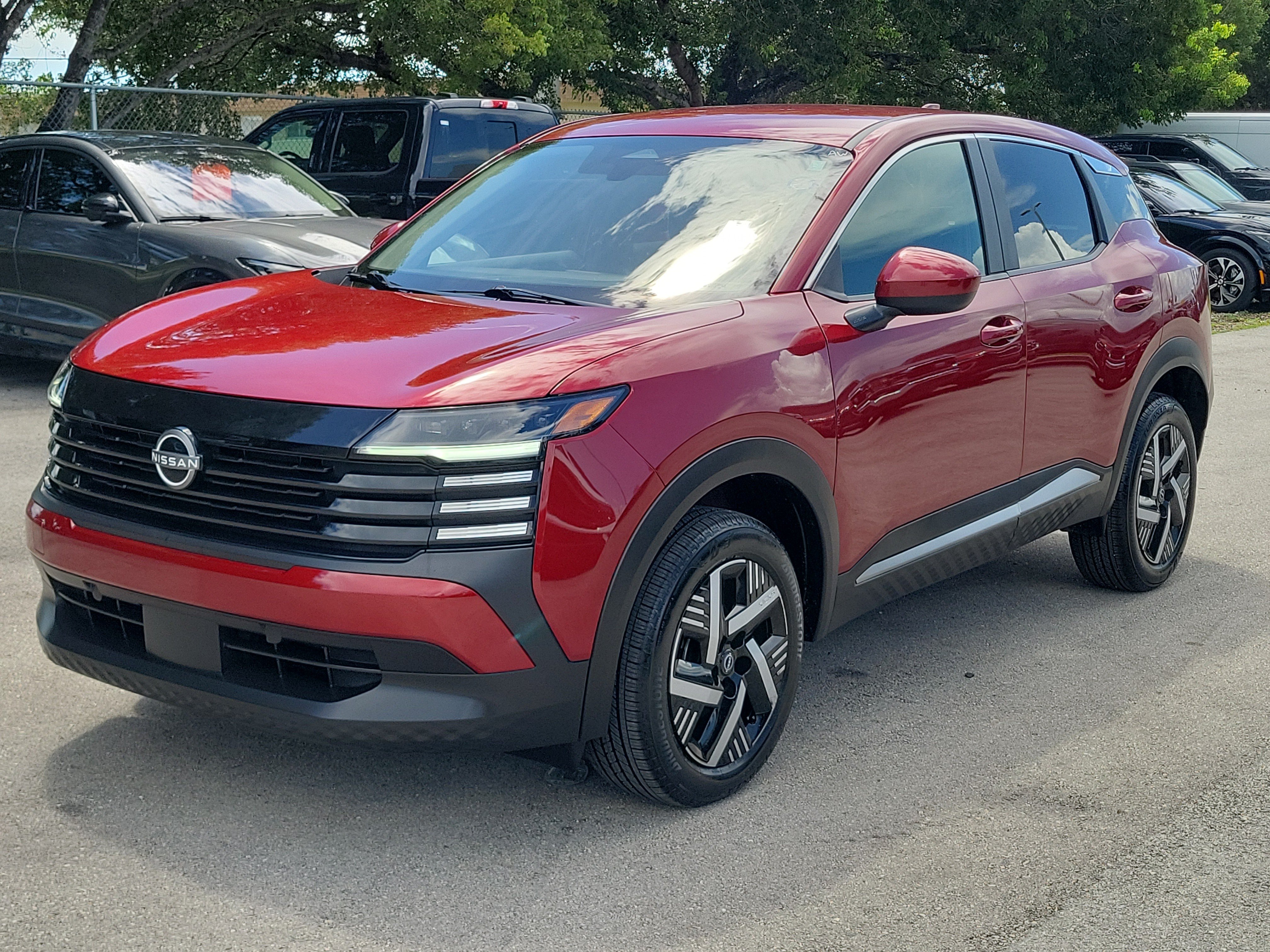 Used 2025 Nissan Kicks SV FWD image 34