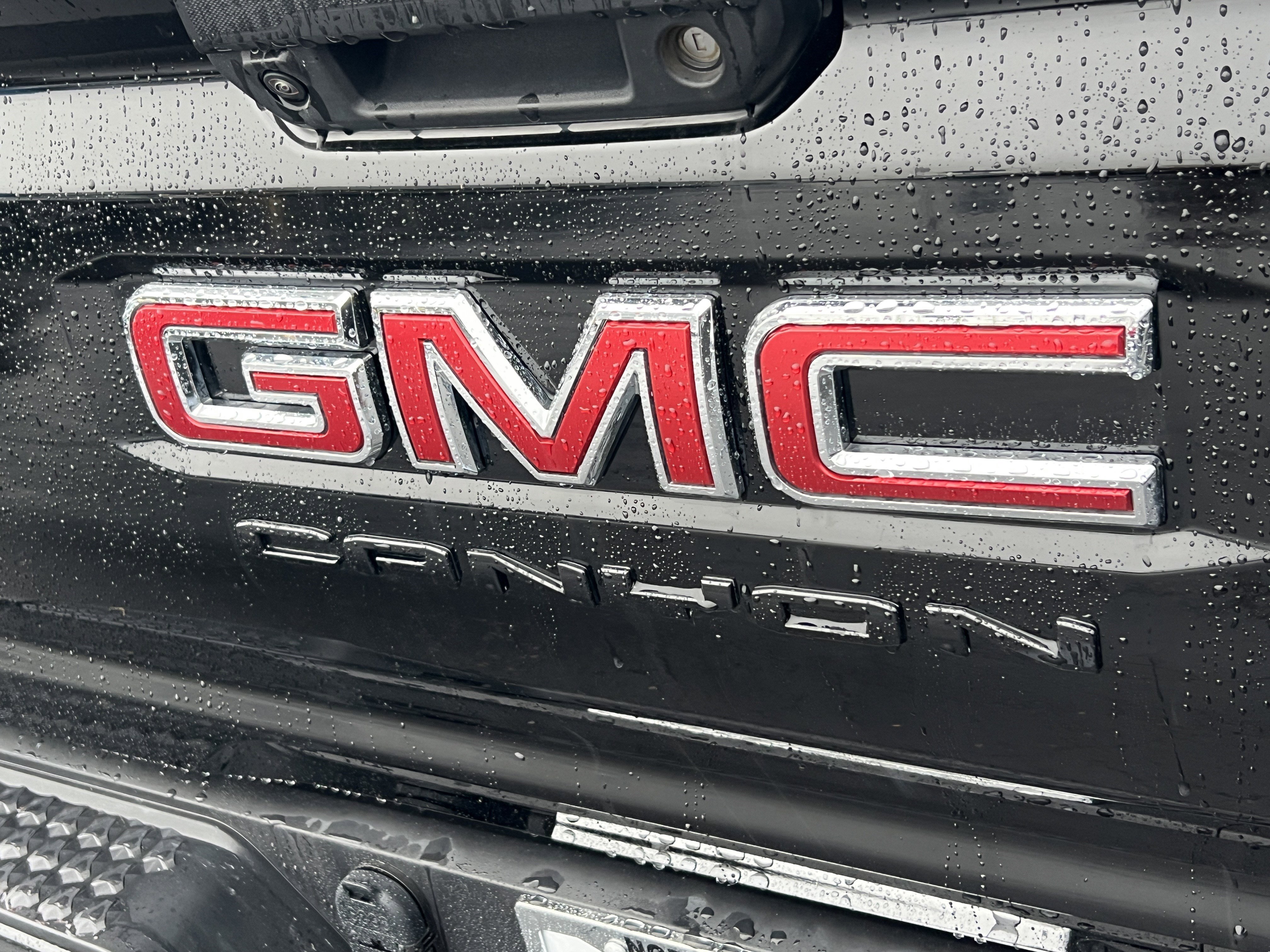 Used 2024 GMC Canyon AT4X image 8