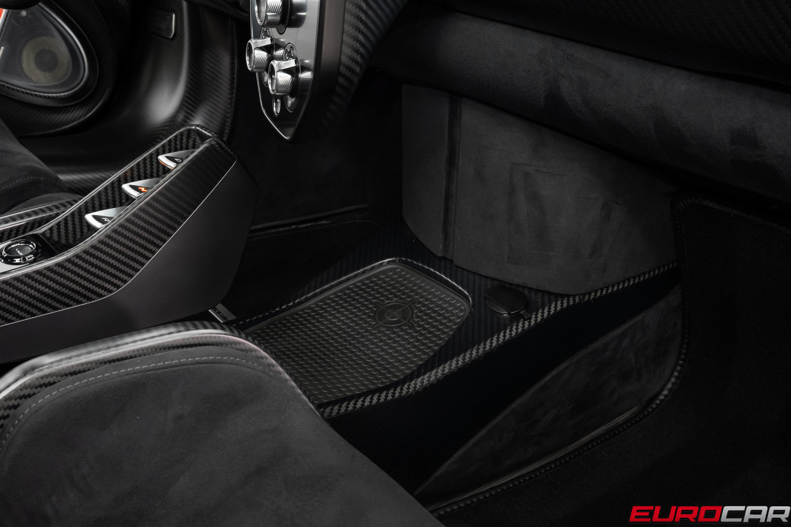 Used 2019 McLaren Senna RWD image 65