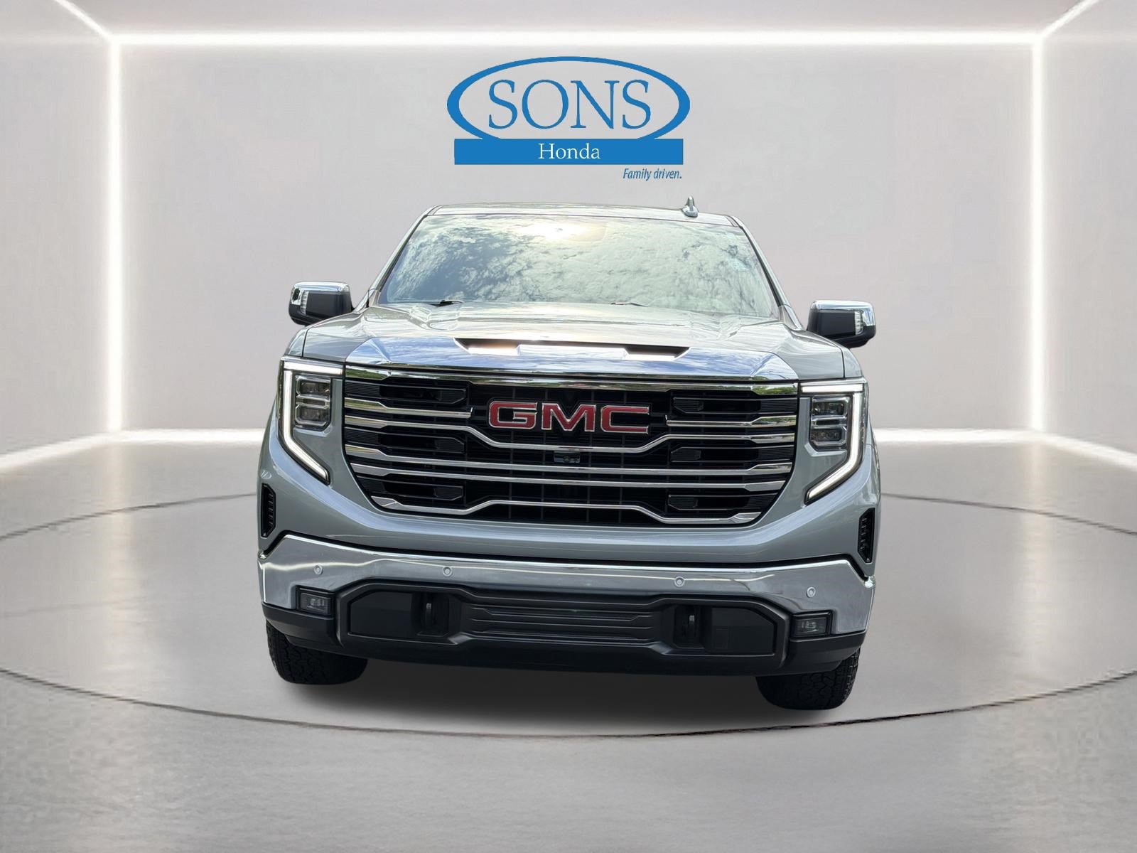 Used 2025 GMC Sierra 1500 SLT w/ SLT Premium Package AWD/4WD image 27