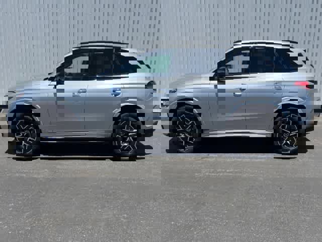 Used 2025 Mercedes-Benz GLC 300 GLC 300 image 3