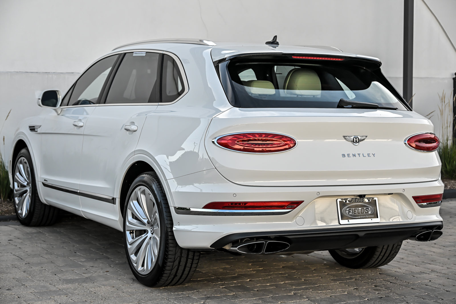 Certified 2023 Bentley Bentayga AWD/4WD image 11