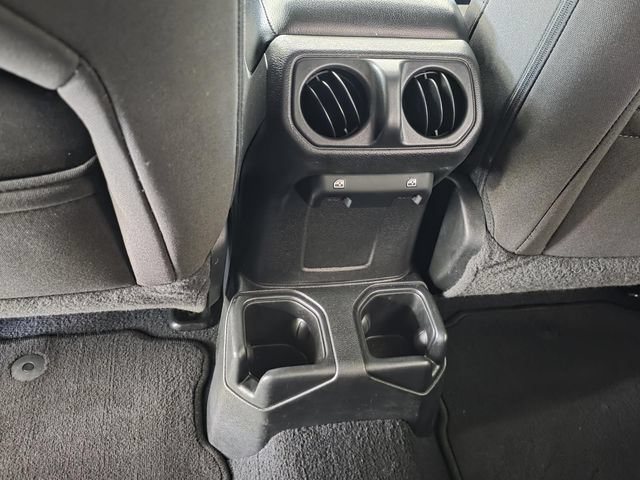 Used 2023 Jeep Wrangler Unlimited Sport AWD/4WD image 10