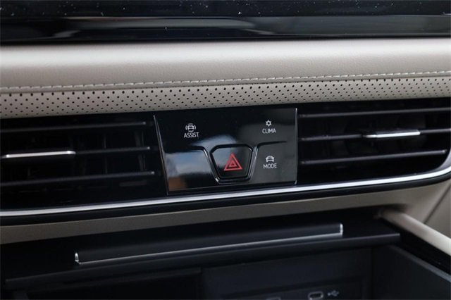 New 2026 Volkswagen Atlas SE image 15