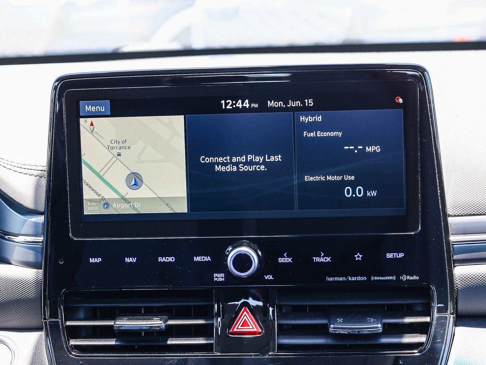 Used 2020 Hyundai Ioniq Limited FWD image 16