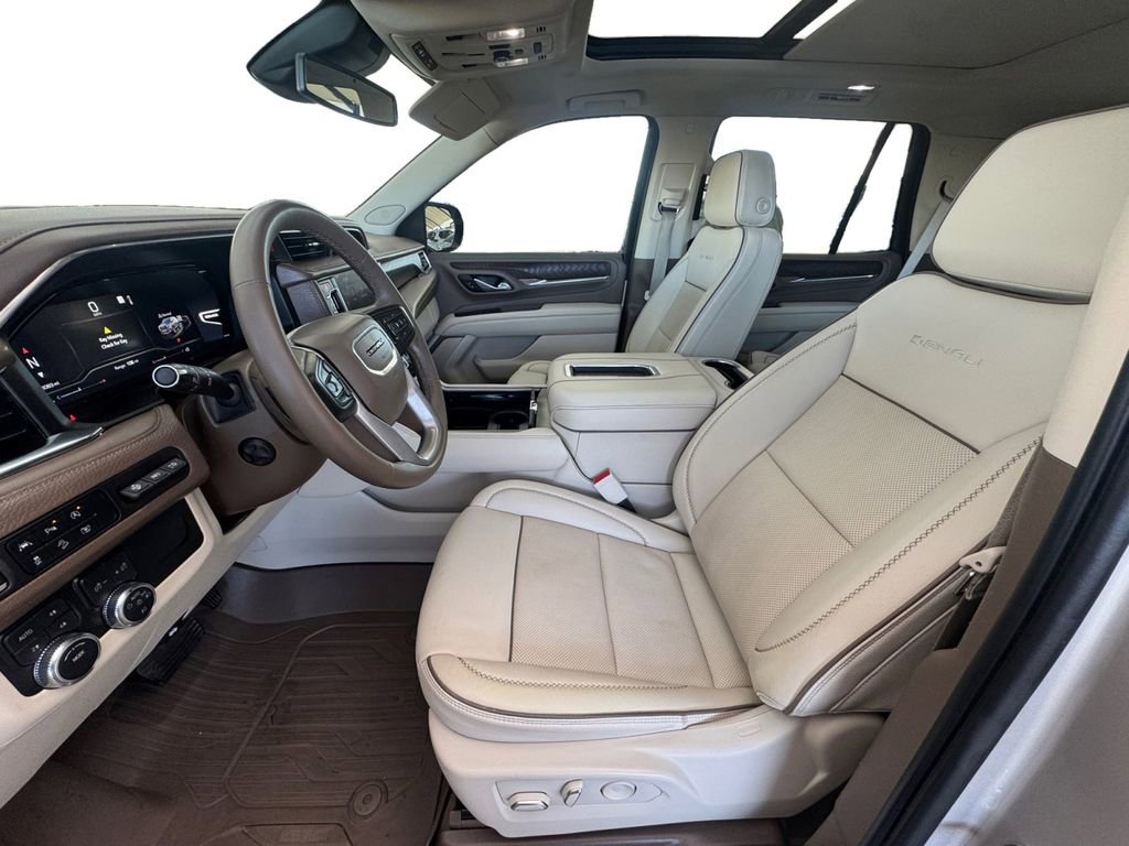 Used 2023 GMC Yukon Denali image 10