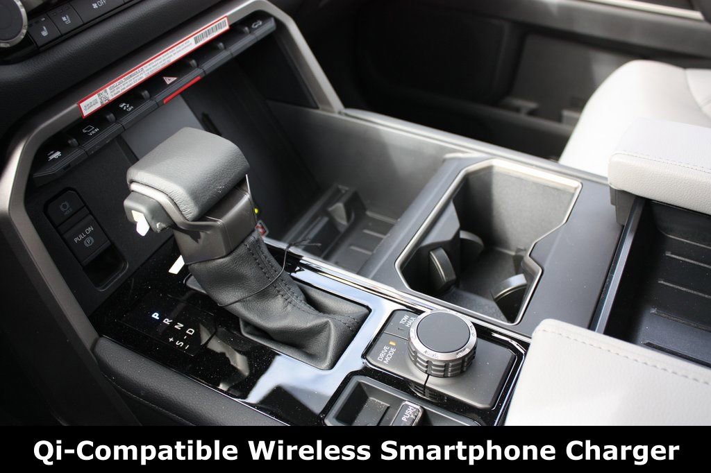 New 2025 Toyota Tundra Limited AWD/4WD image 24