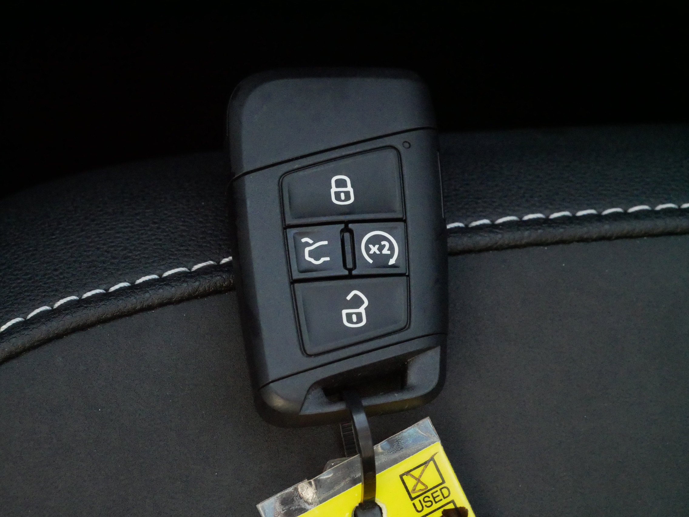 Certified 2024 Volkswagen Taos SE image 32