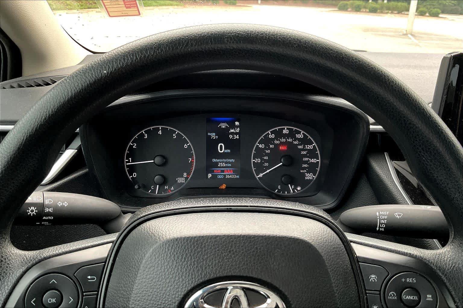 Used 2024 Toyota Corolla LE FWD image 24