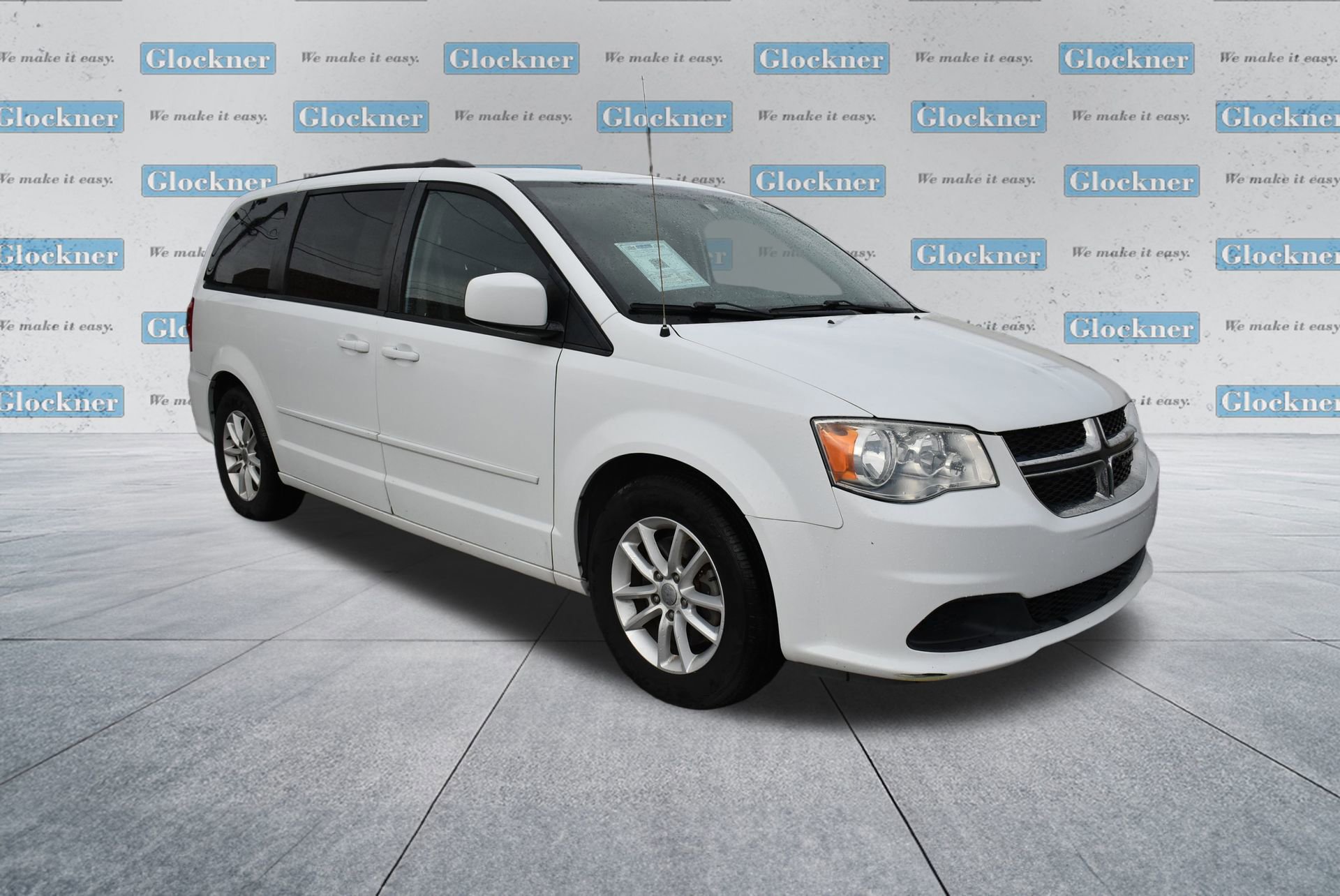 Used 2016 Dodge Grand Caravan SXT image 3