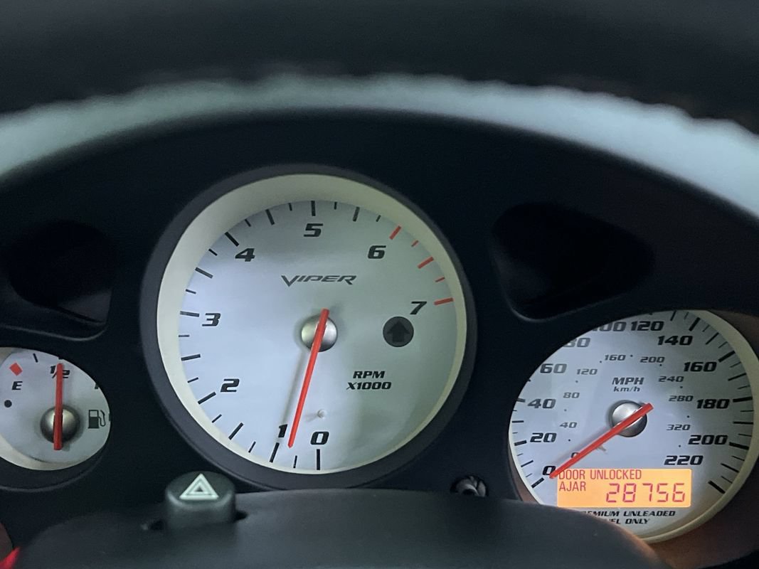 Used 2004 Dodge Viper SRT-10 RWD image 20