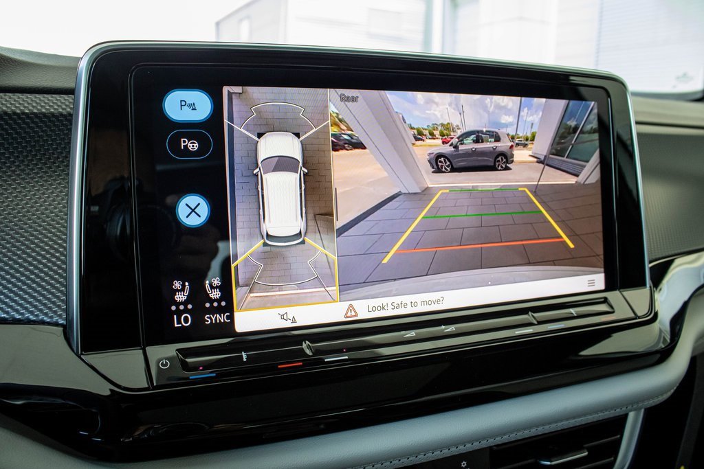 New 2025 Volkswagen Atlas Cross Sport SEL Premium R-Line image 5