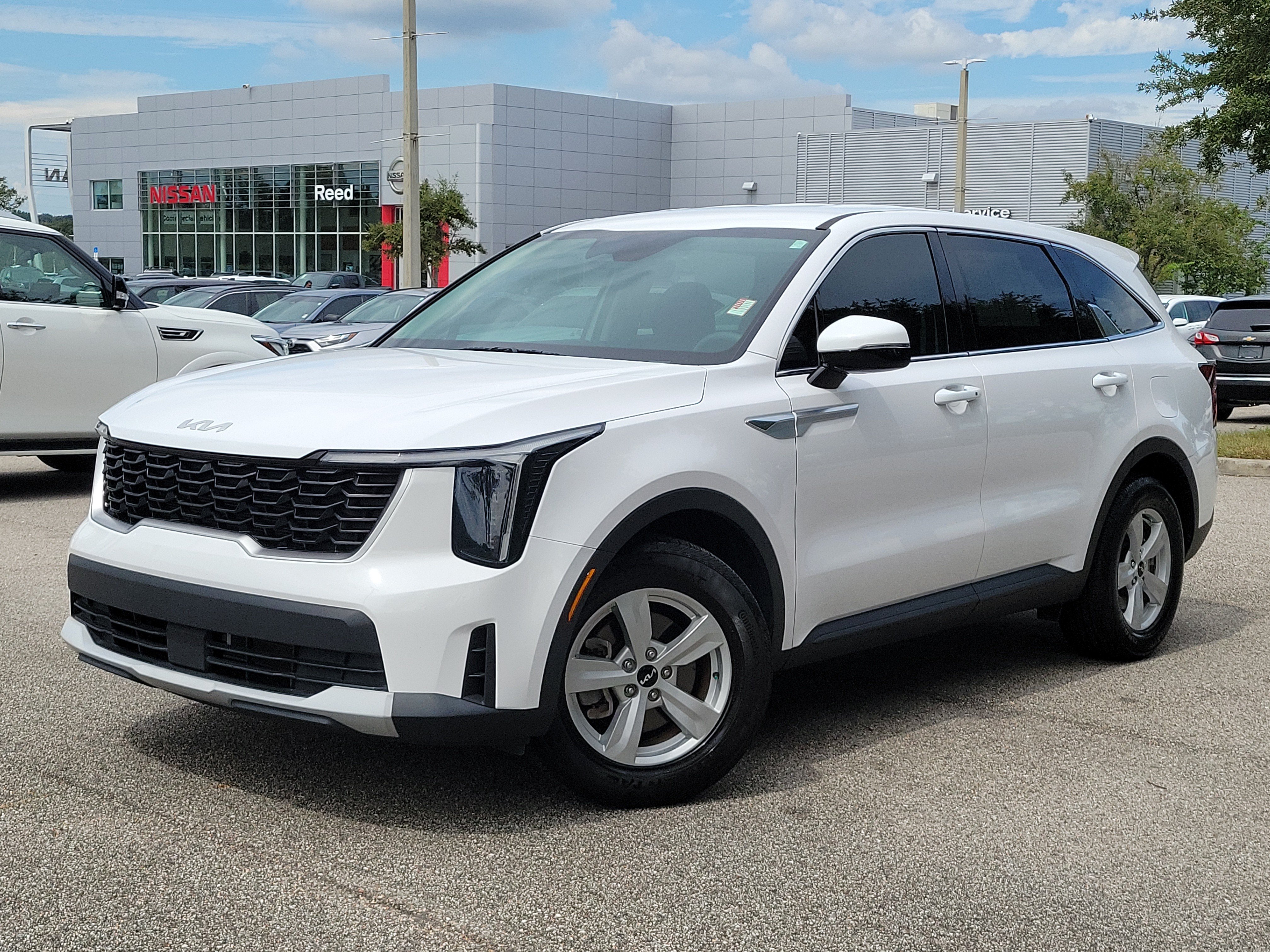 Used 2024 Kia Sorento LX FWD image 33
