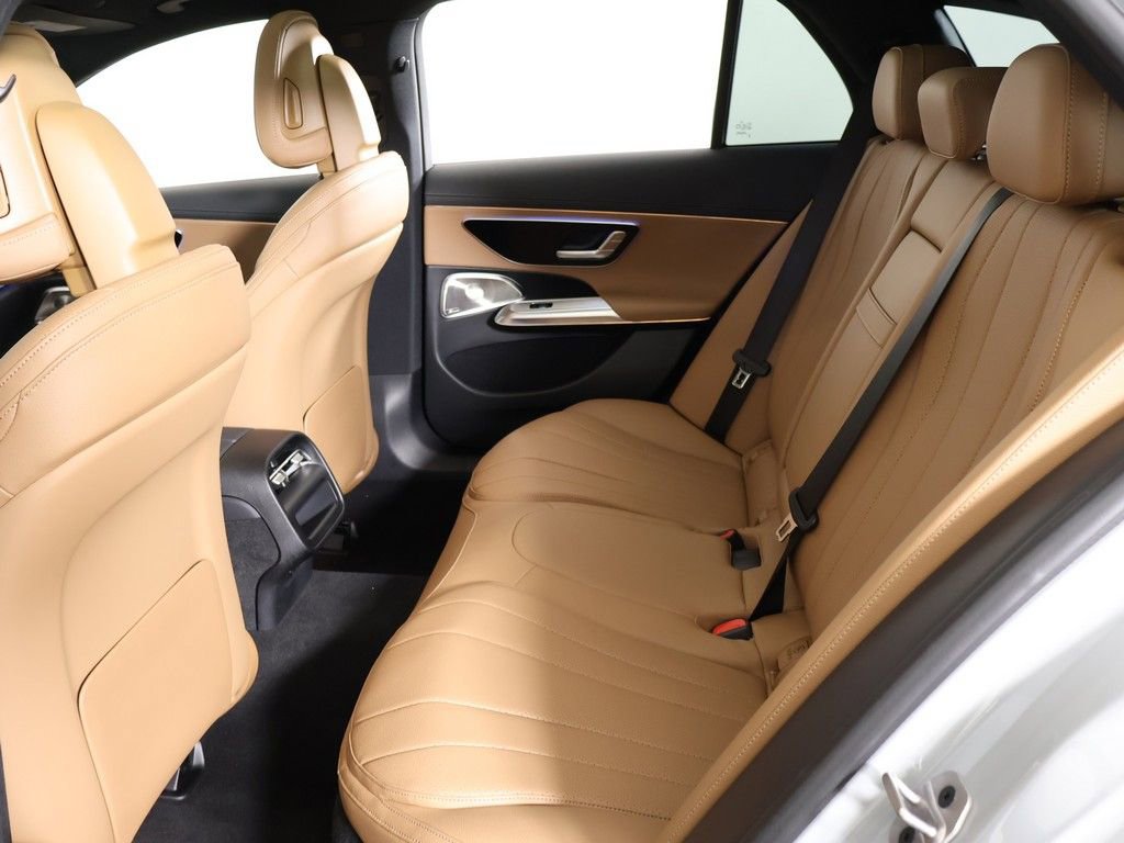 Used 2025 Mercedes-Benz E 450 4MATIC All-Terrain Wagon image 37