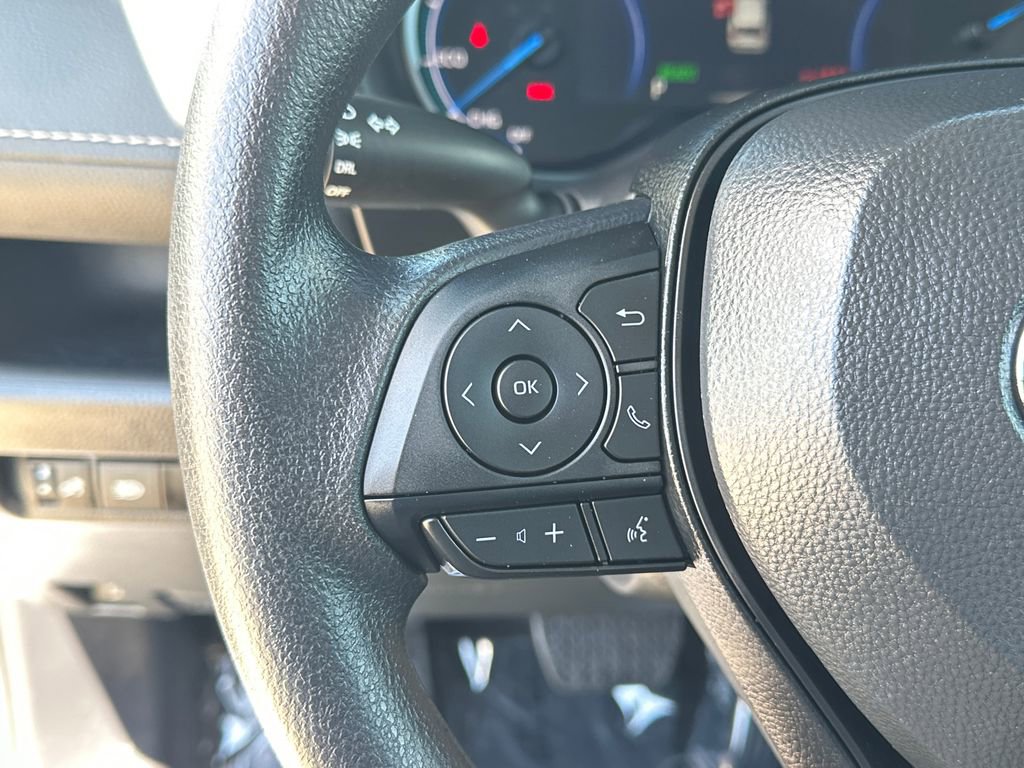 Used 2024 Toyota RAV4 LE AWD/4WD image 21