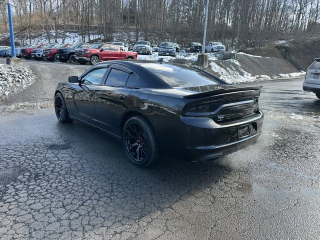 Used 2015 Dodge Charger R/T w/ Plus Group image 3