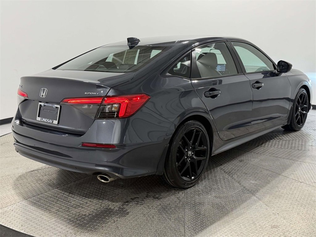 Used 2023 Honda Civic Sport image 6
