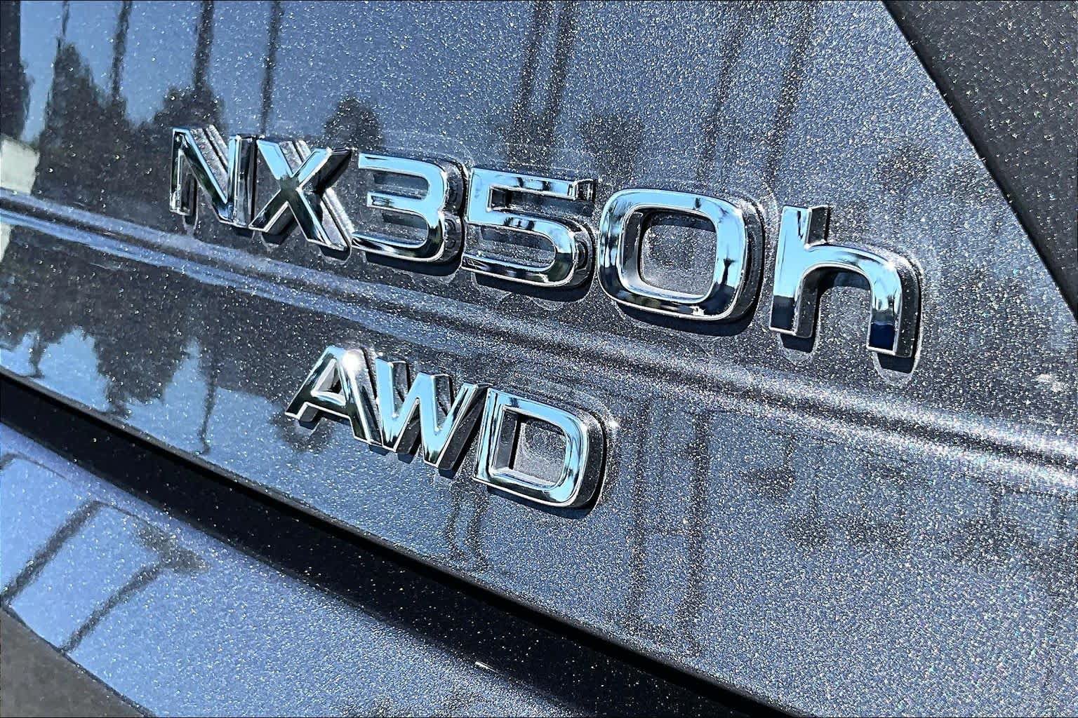 Used 2026 Lexus NX 350h AWD w/ Accessory Package (2T) image 9