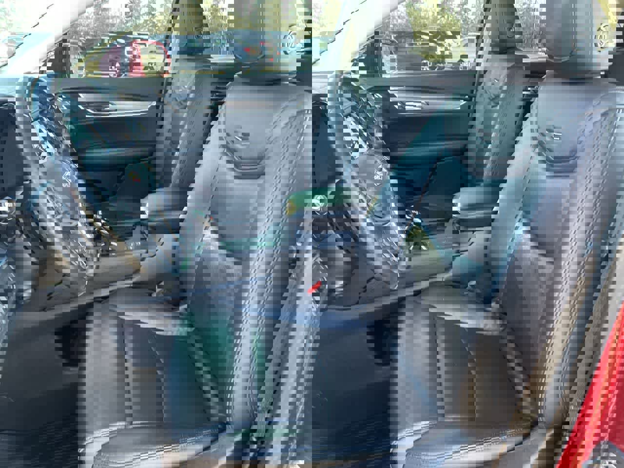 Used 2019 Cadillac XT5 Premium Luxury w/ LPO, Black Ice Package image 12