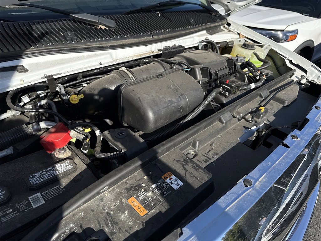 New 2024 Ford E-450 and Econoline 450 Super Duty w/ Driver's Safety Package RWD image 32