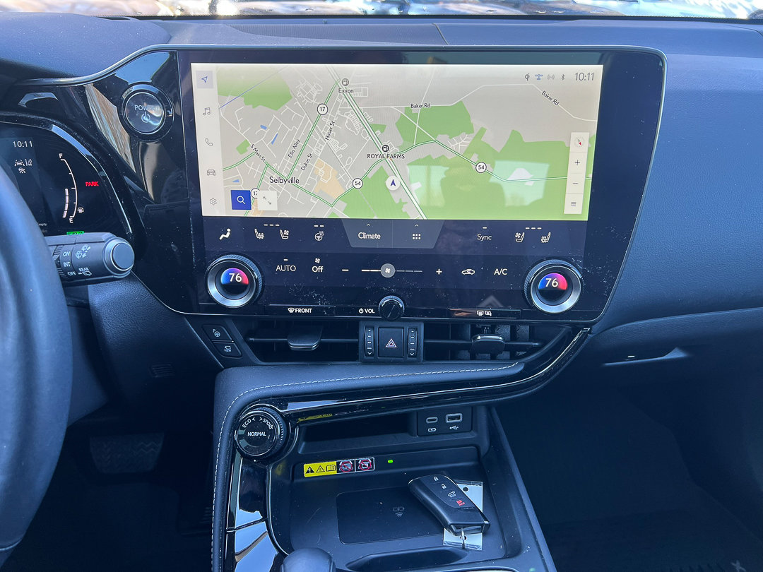 Used 2024 Lexus NX 300h AWD w/ Luxury Package image 20