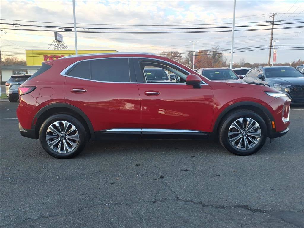 Certified 2025 Buick Envision Preferred image 2