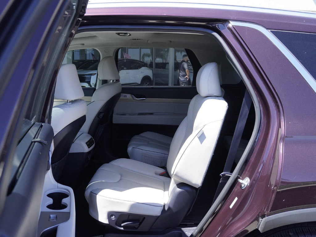 Used 2023 Hyundai Palisade Limited FWD image 25