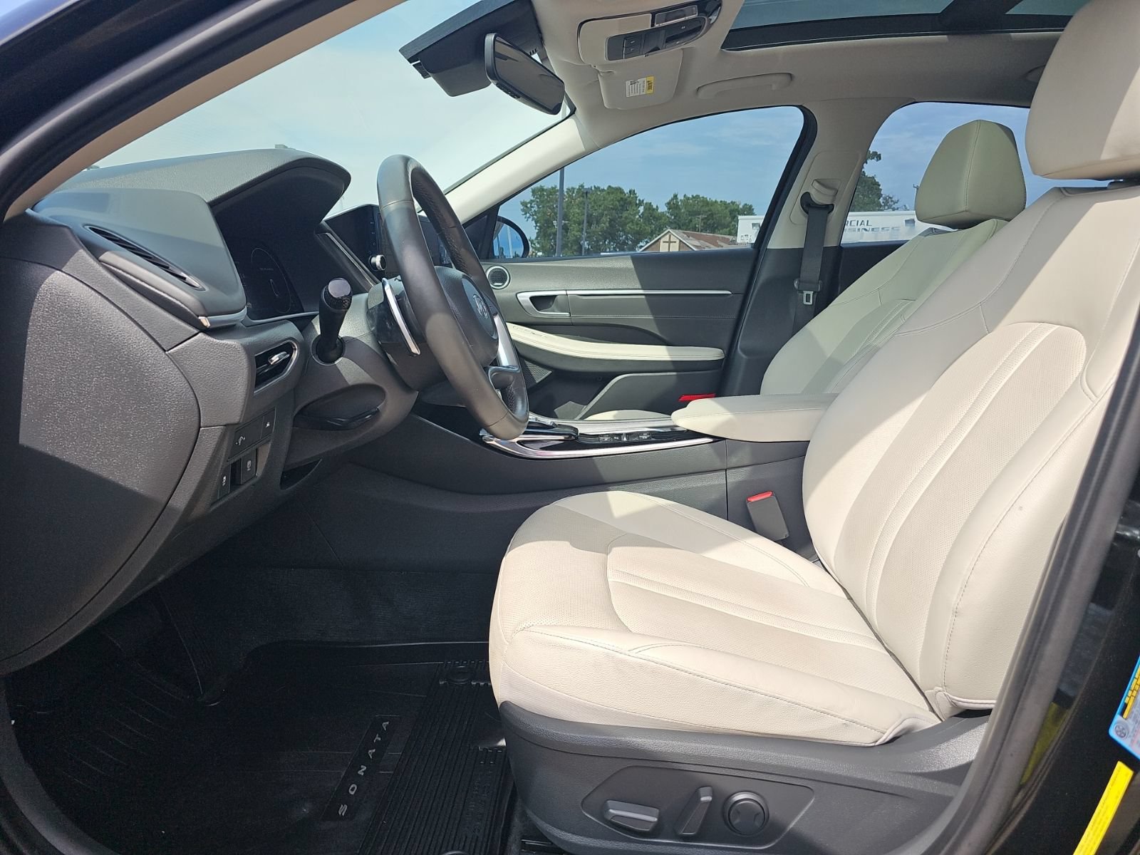Used 2022 Hyundai Sonata Limited FWD image 14