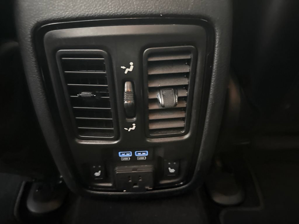Used 2024 Dodge Durango GT AWD/4WD image 12