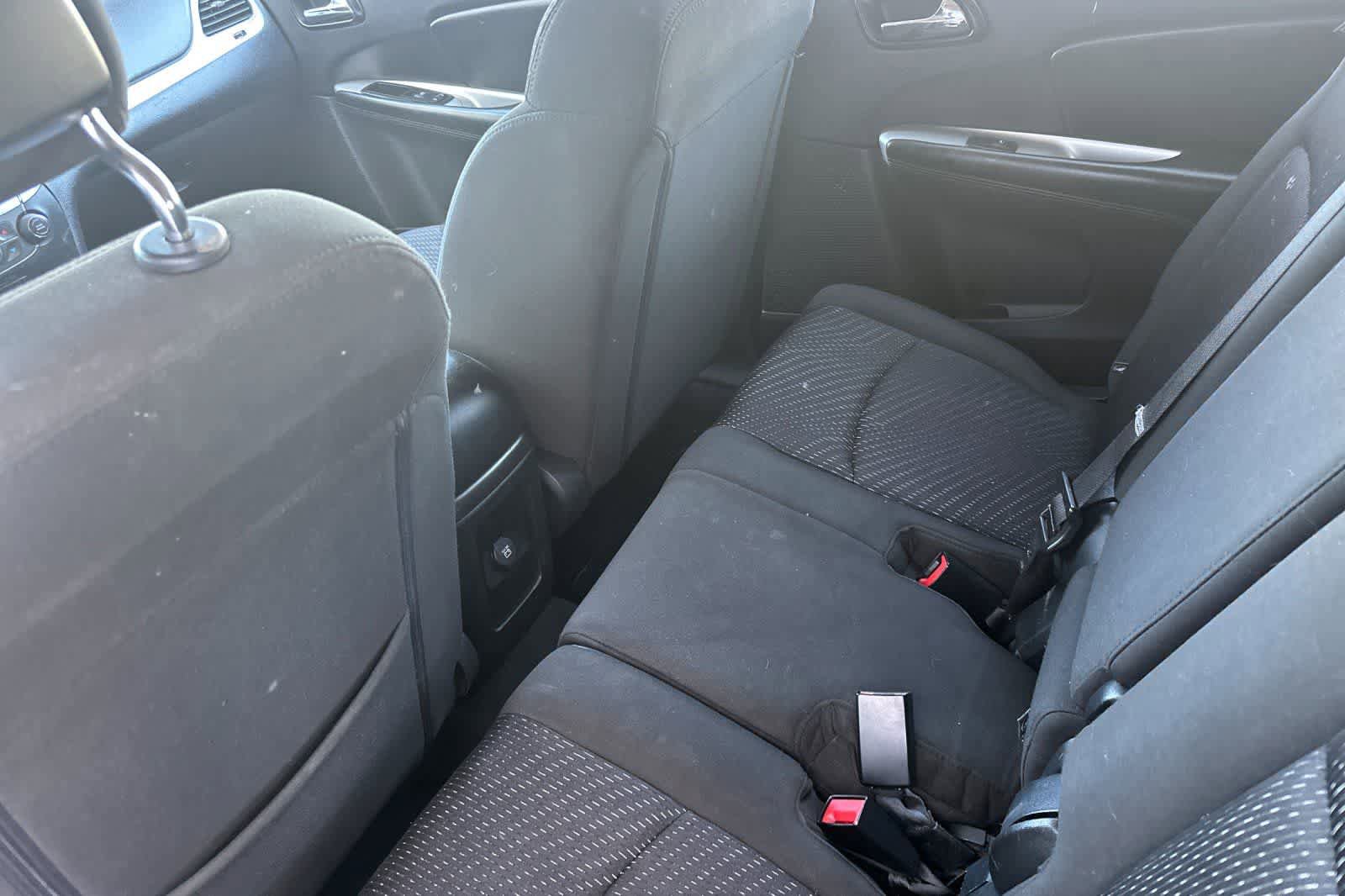 Used 2019 Dodge Journey SE AWD/4WD image 4