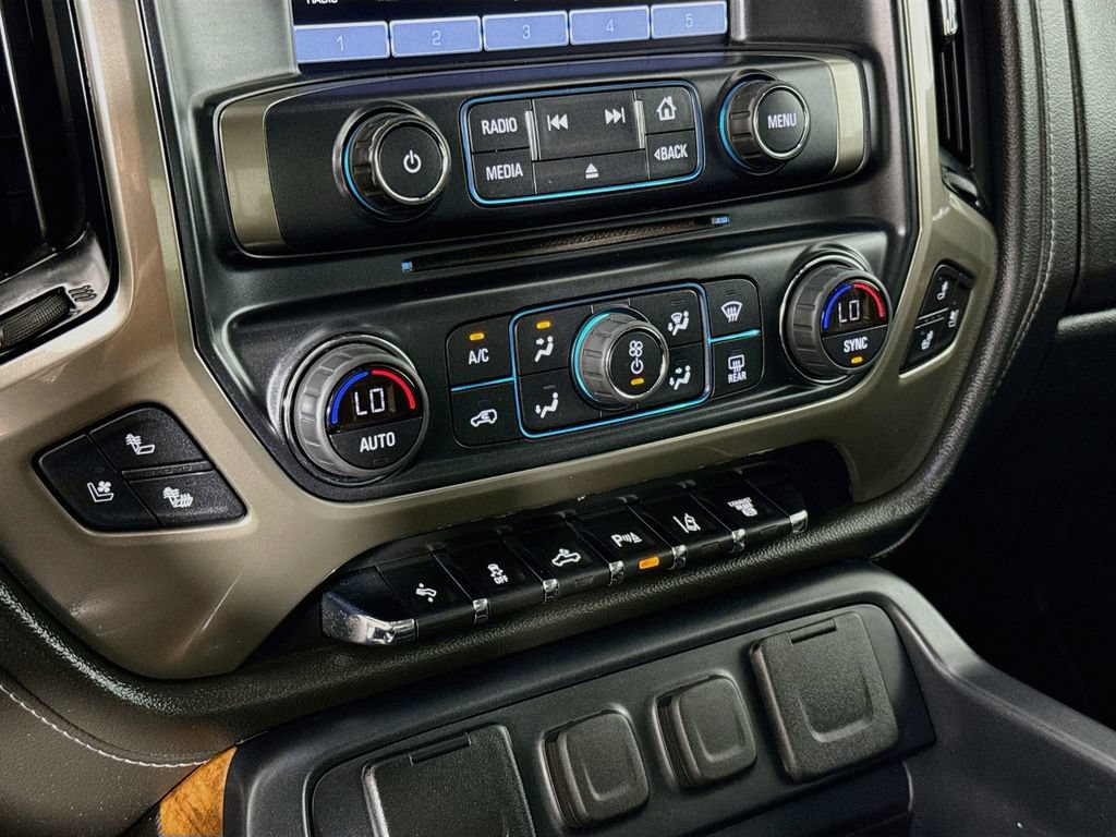 Used 2018 Chevrolet Silverado 3500 High Country w/ Duramax Plus Package AWD/4WD image 18