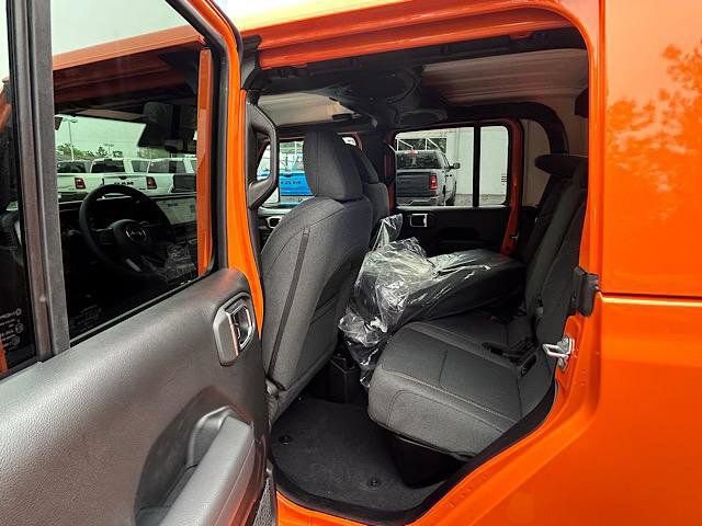 New 2025 Jeep Gladiator Sport AWD/4WD image 10