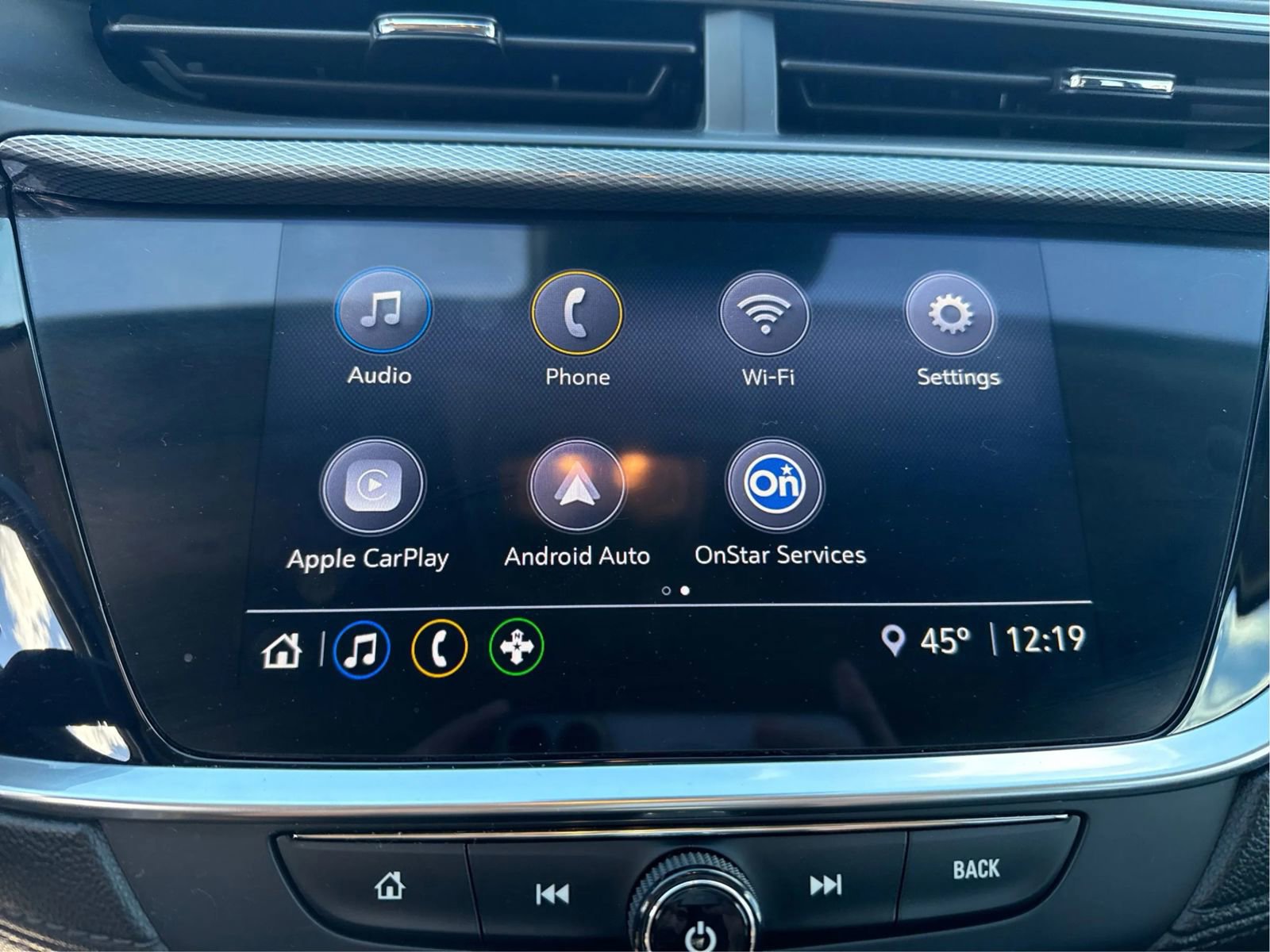 Used 2020 Buick Encore GX Preferred w/ Cold Weather Comfort Package AWD/4WD image 17