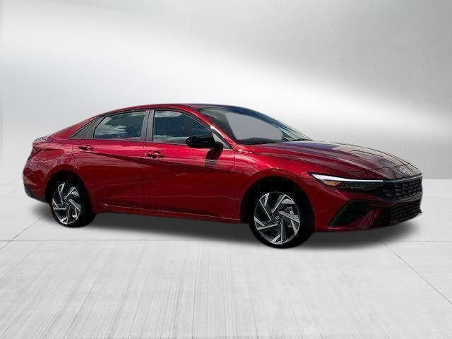 New 2025 Hyundai Elantra Sport image 19
