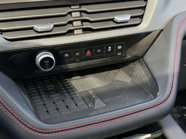 Used 2025 Ford Explorer ST AWD/4WD image 30
