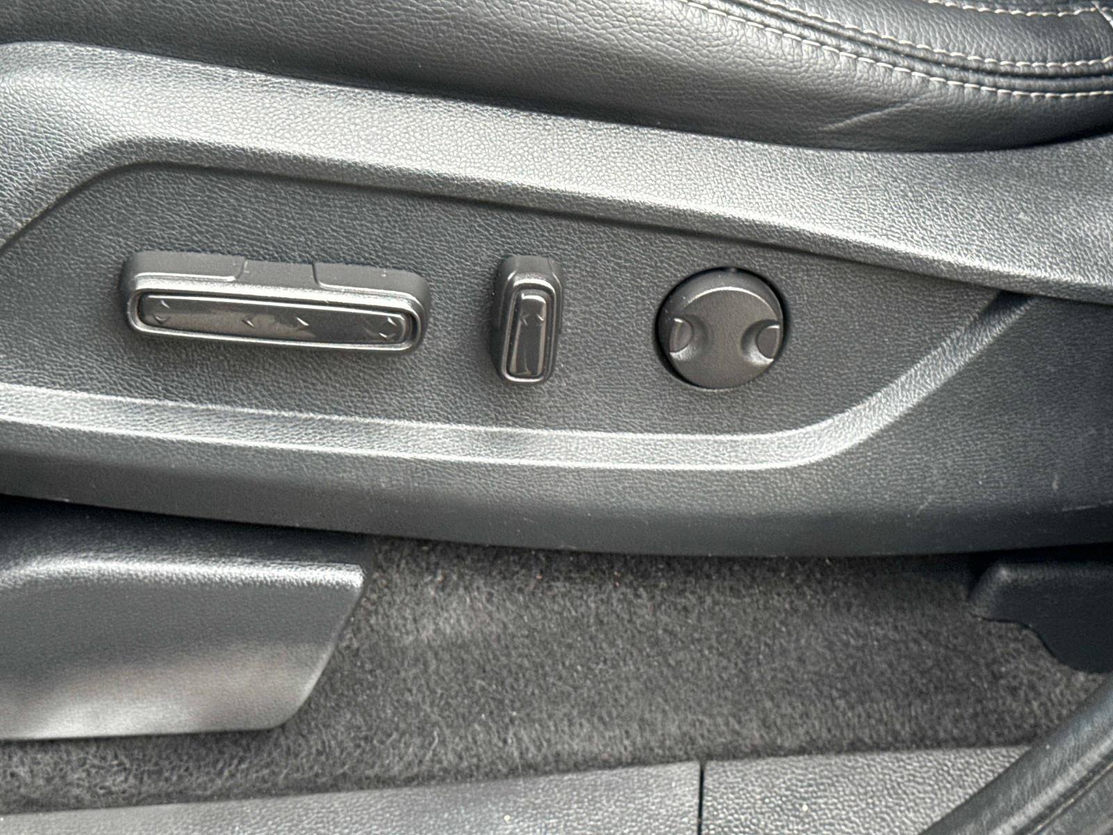 Certified 2023 Honda Pilot Touring image 22