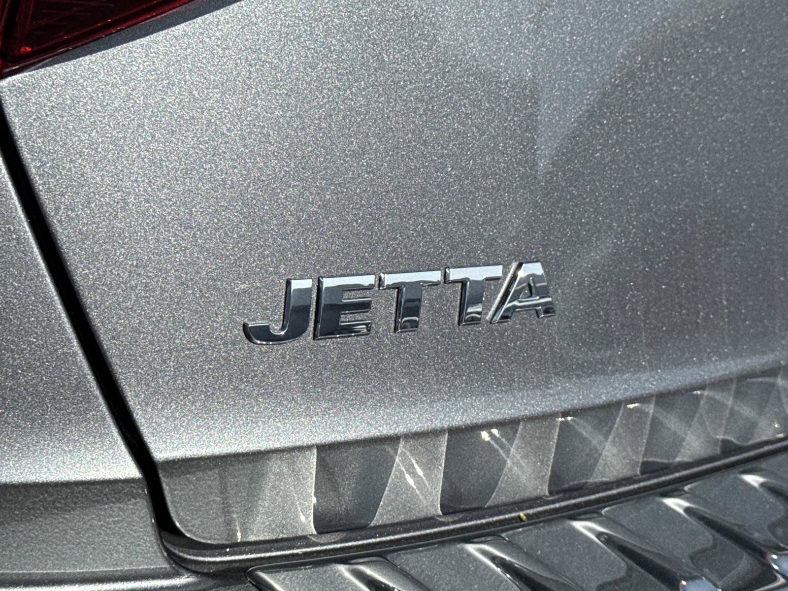 Used 2019 Volkswagen Jetta SEL w/ Cold Weather Package FWD image 29