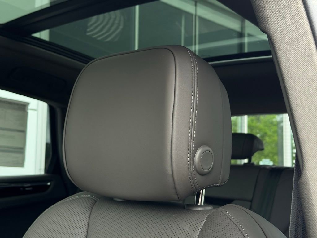 New 2025 Porsche Macan image 20