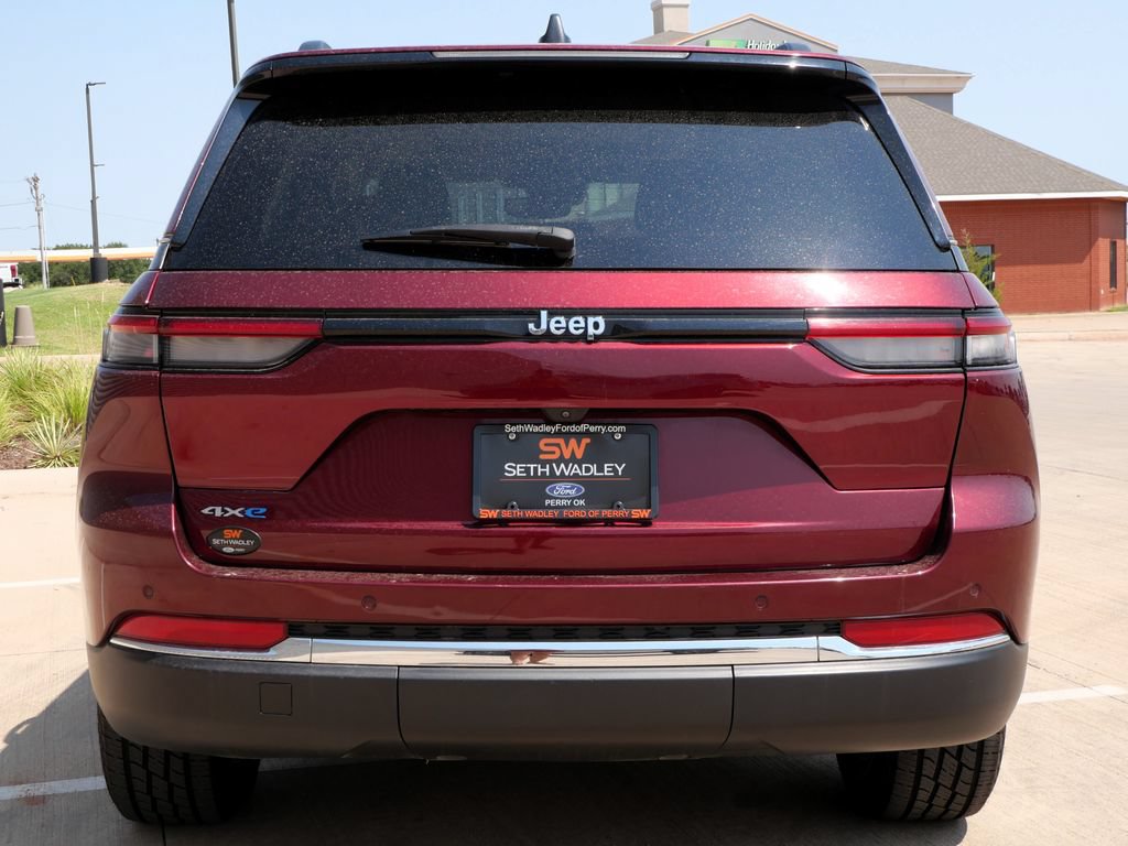 Used 2023 Jeep Grand Cherokee 4WD 4xe image 5