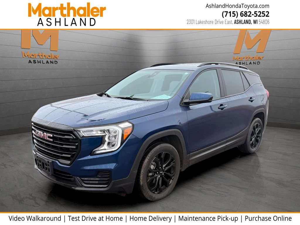 Used 2022 GMC Terrain SLE w/ Driver Convenience Package image 1