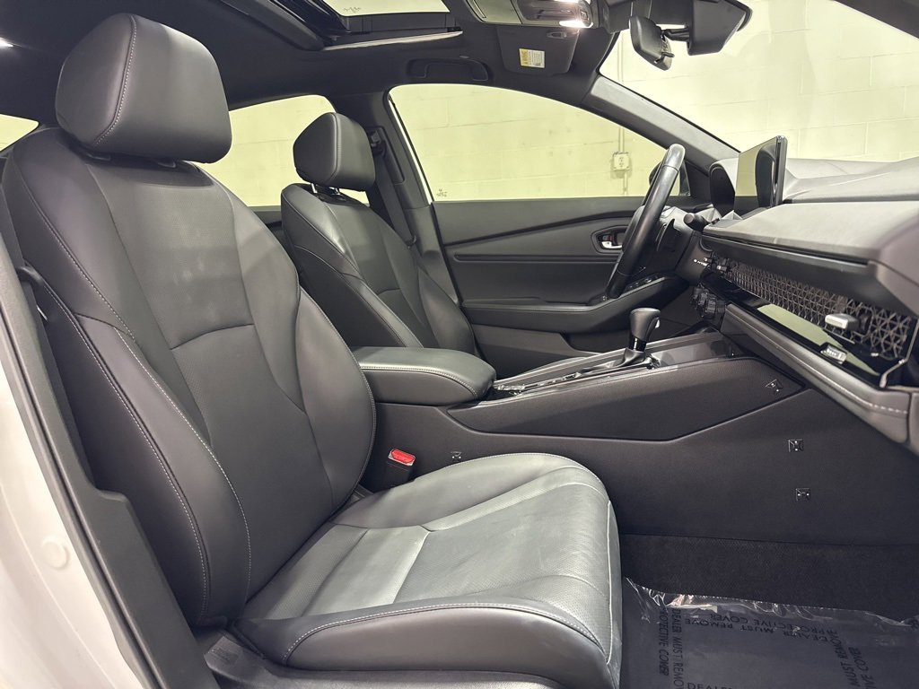 Used 2023 Honda Accord Sport image 35