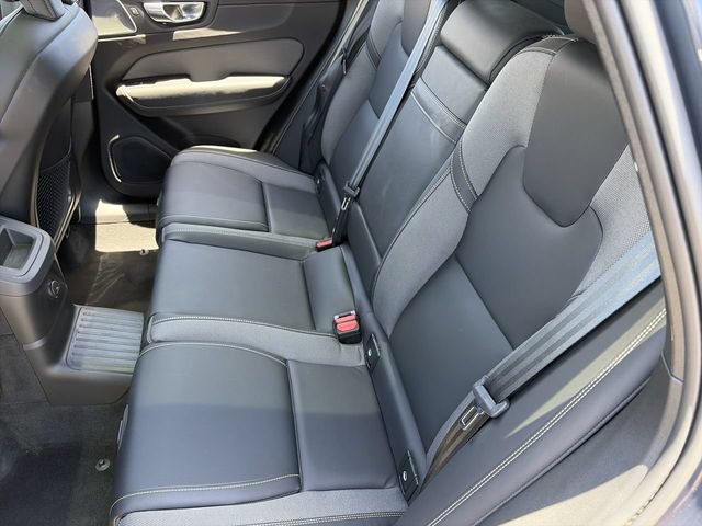 Certified 2022 Volvo XC60 T8 R-Design w/ Advanced Package AWD/4WD image 17
