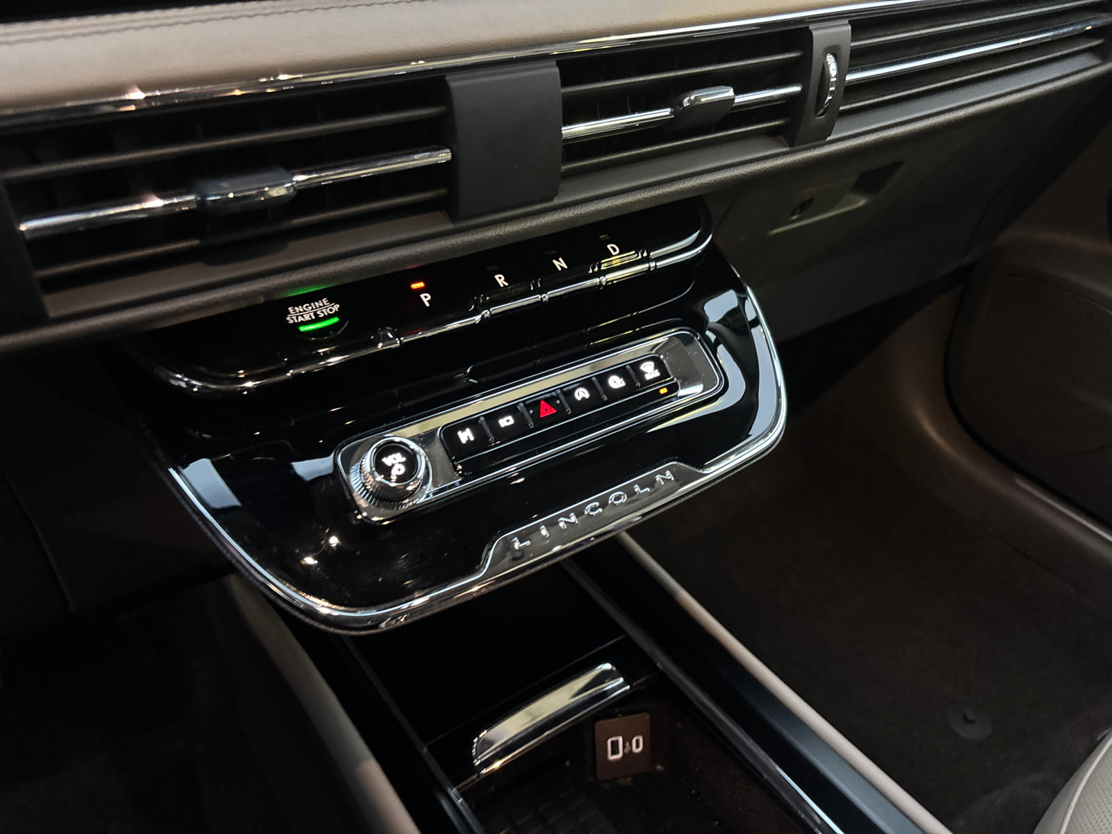 Certified 2023 Lincoln Corsair FWD w/ Equipment Group 101A image 22