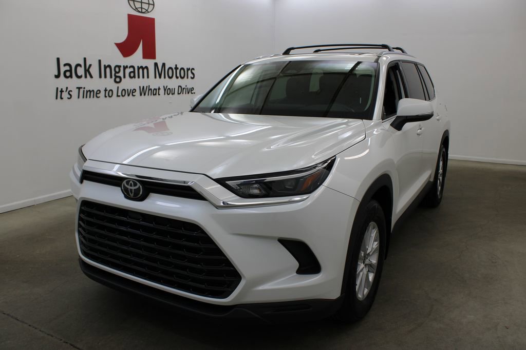 Used 2024 Toyota Grand Highlander Limited image 1