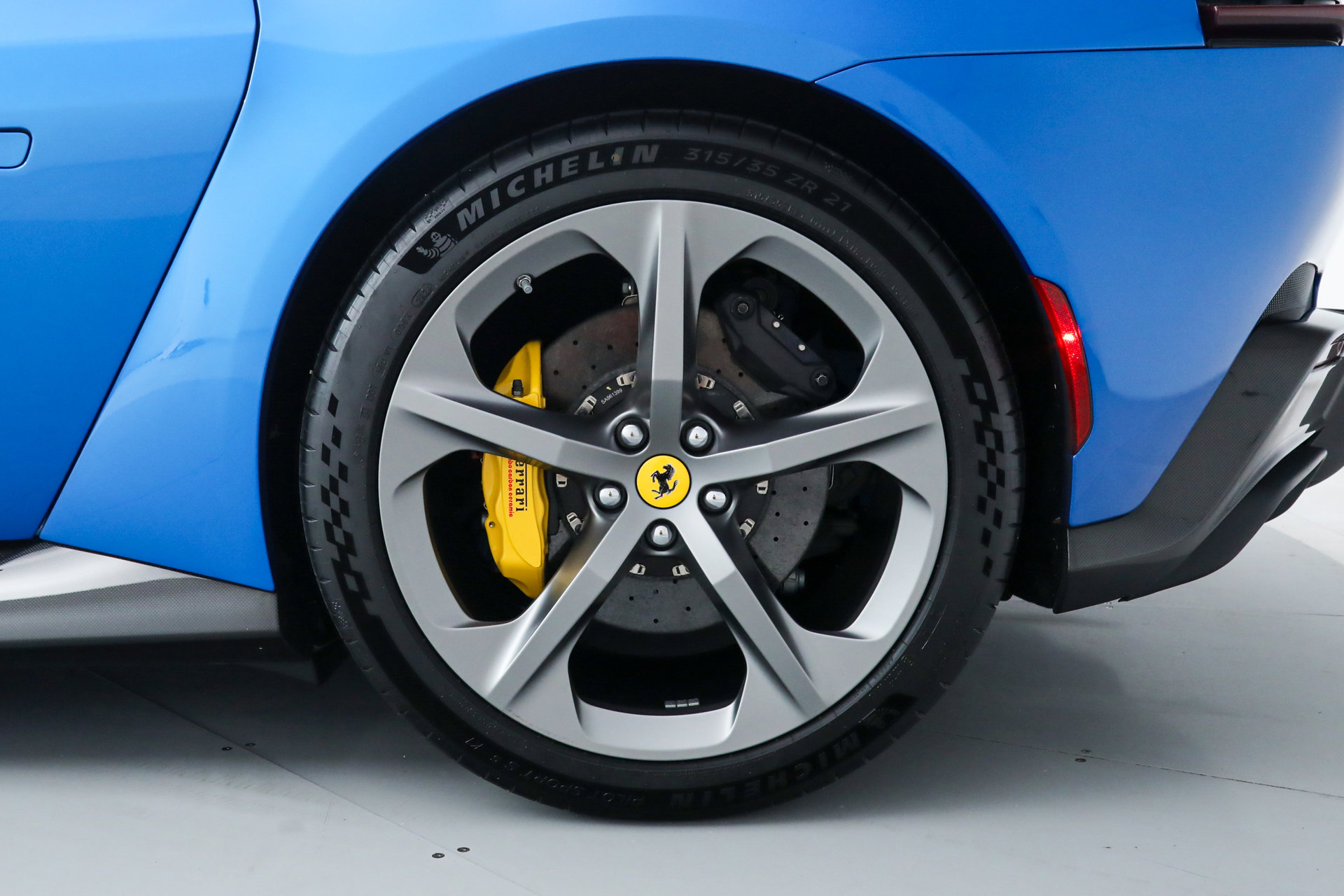 Certified 2025 Ferrari 12Cilindri image 43